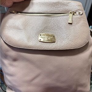 Michael Kors Pebbled Leather Backpack – Beige / Light Taupe – Gold Hardware